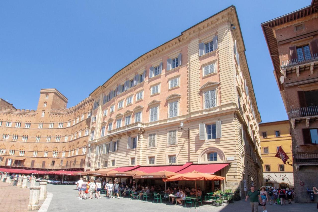 דירות סיינה Palazzo Chigi Zondadari מראה חיצוני תמונה