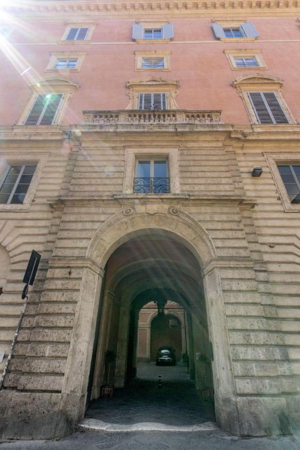 דירות סיינה Palazzo Chigi Zondadari מראה חיצוני תמונה